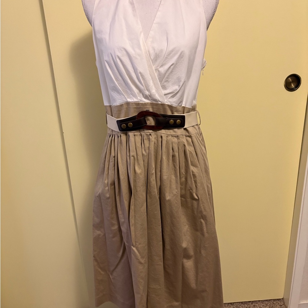 Evan Picone Beige and White Belted Midi Dress